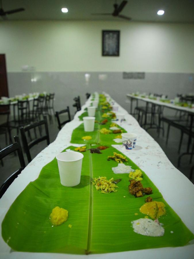 Hare Krishna Inn Guruvāyūr Exteriér fotografie