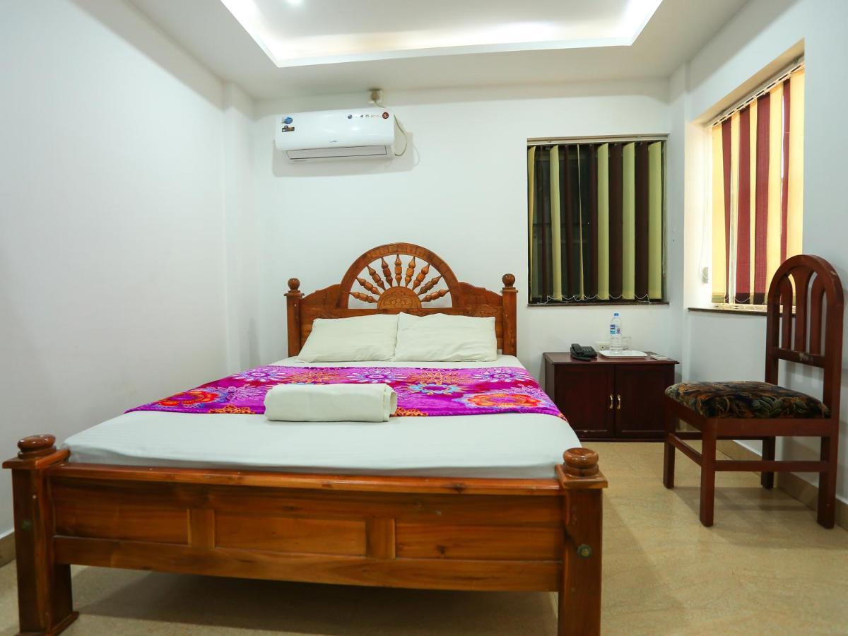Hare Krishna Inn Guruvāyūr Exteriér fotografie