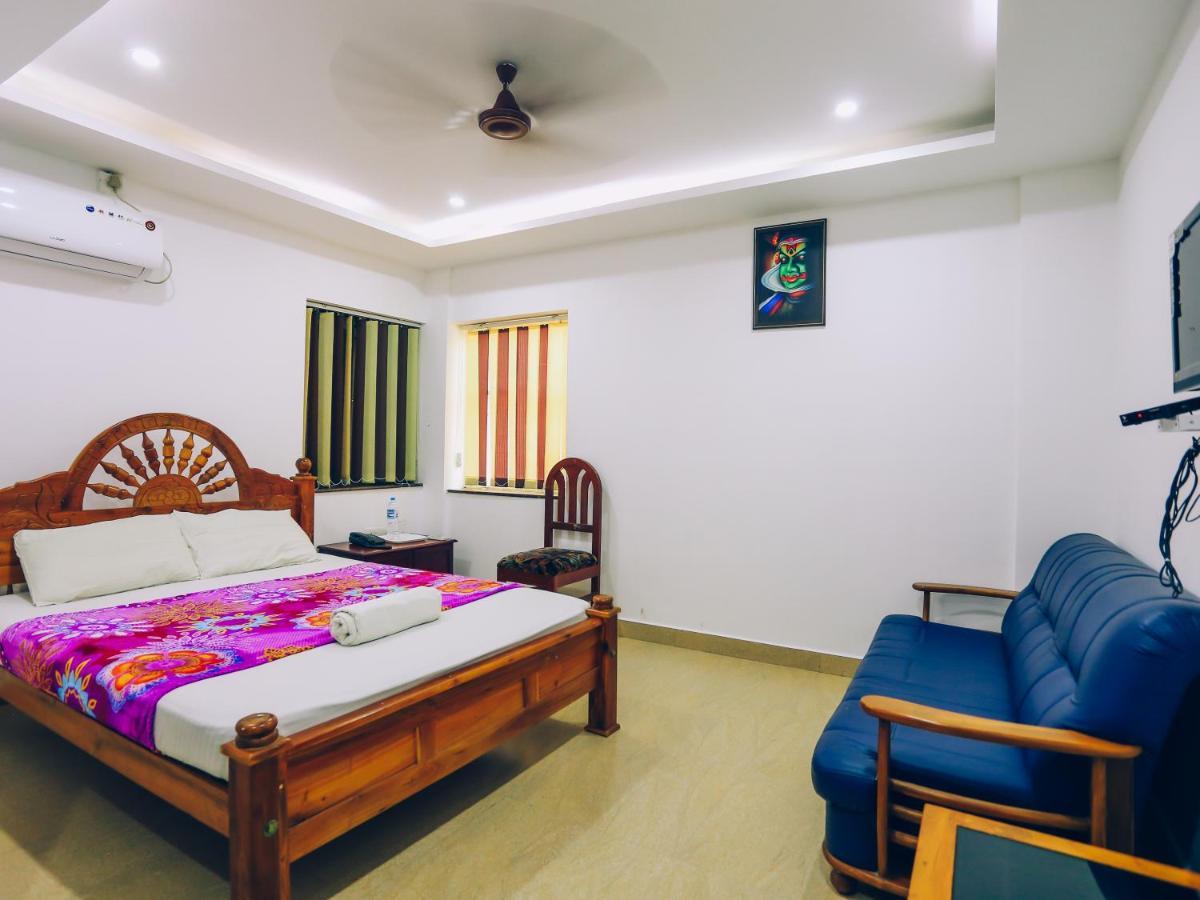 Hare Krishna Inn Guruvāyūr Exteriér fotografie